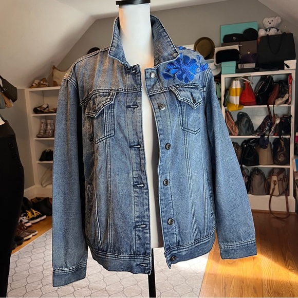 Seven7 Women's Blue Large Denim Jacket with Floral Embroidery - Picture 8 of 8